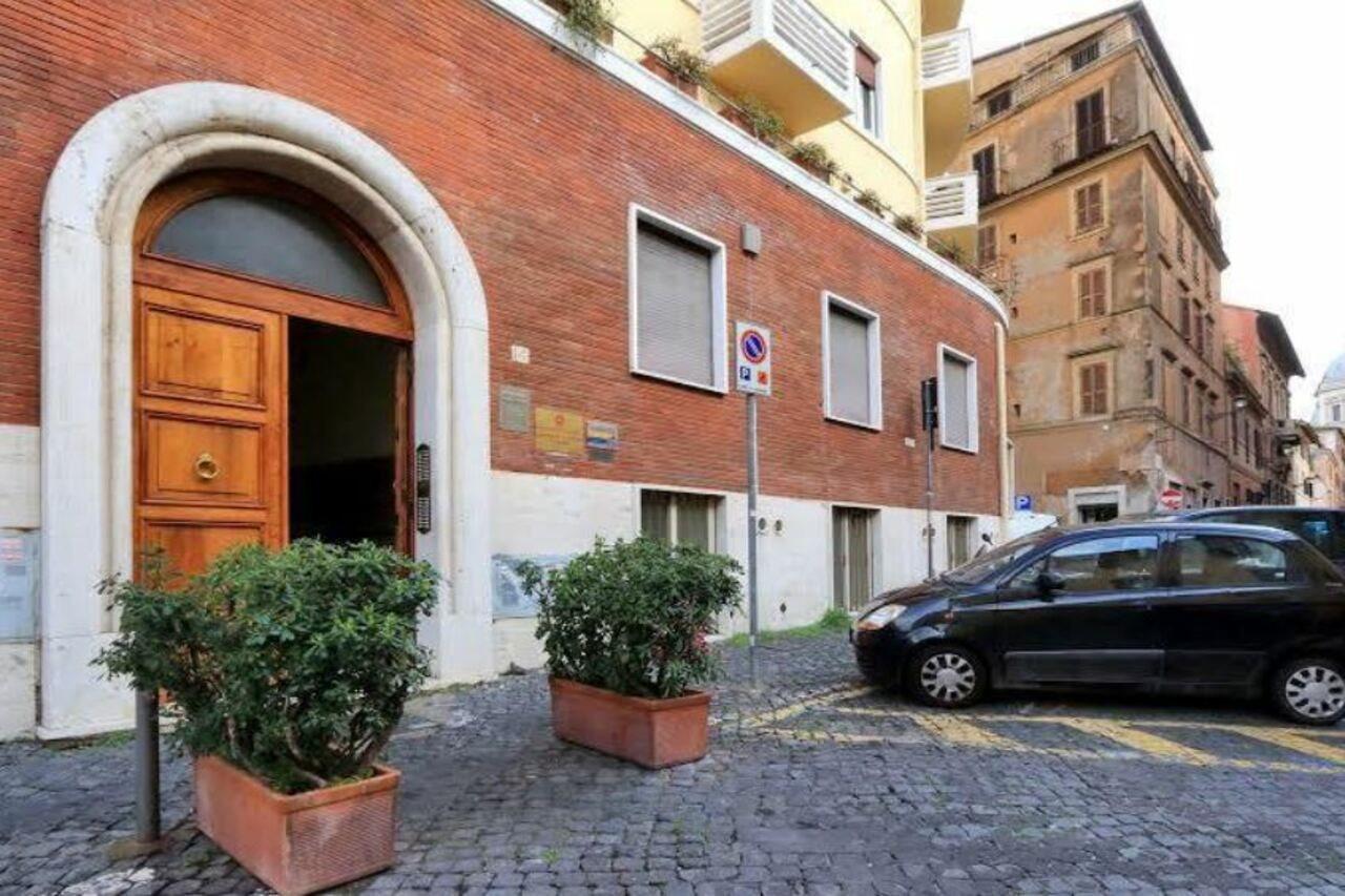 Roma Suite Centro Exterior photo
