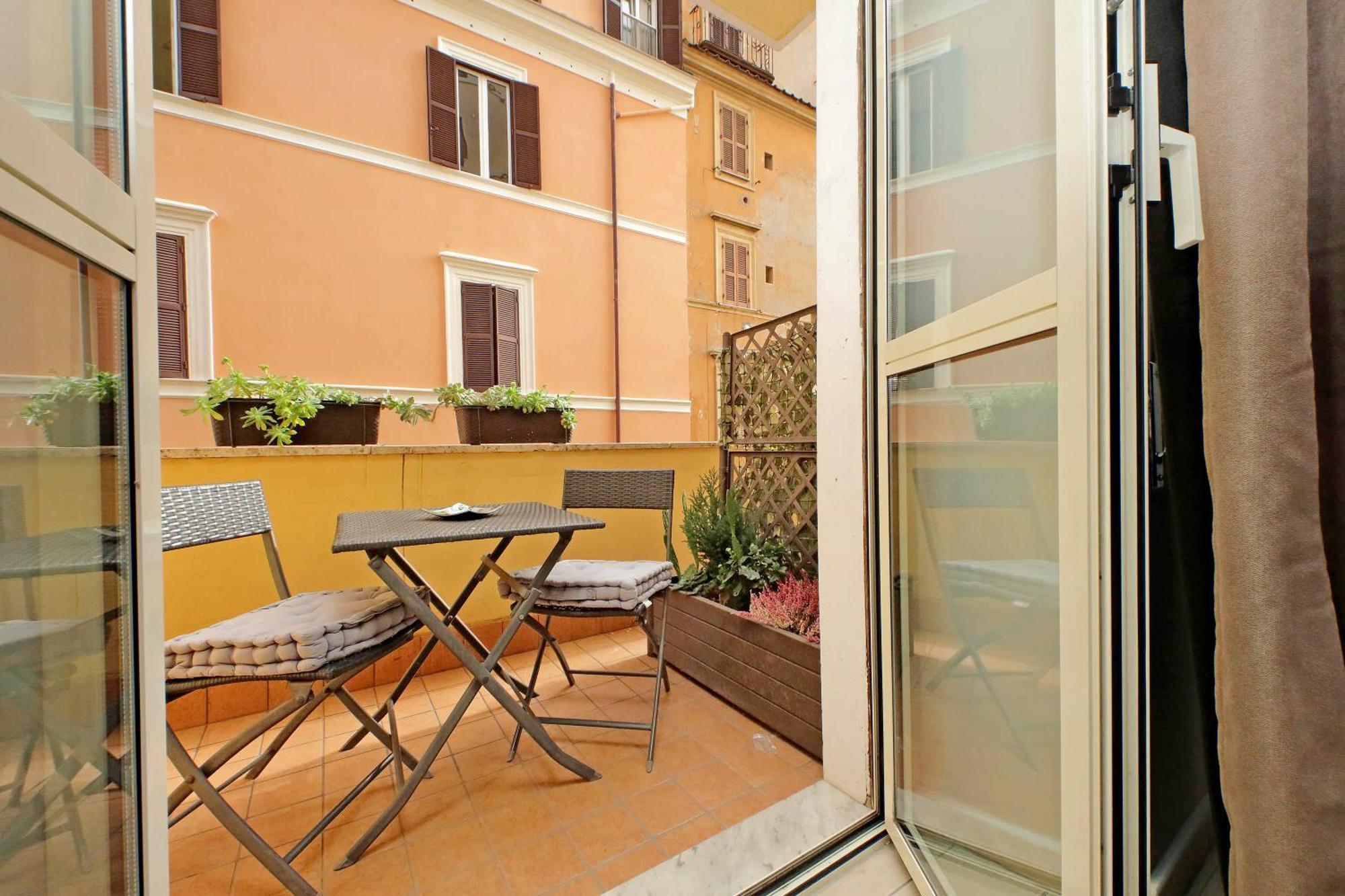 Roma Suite Centro Exterior photo